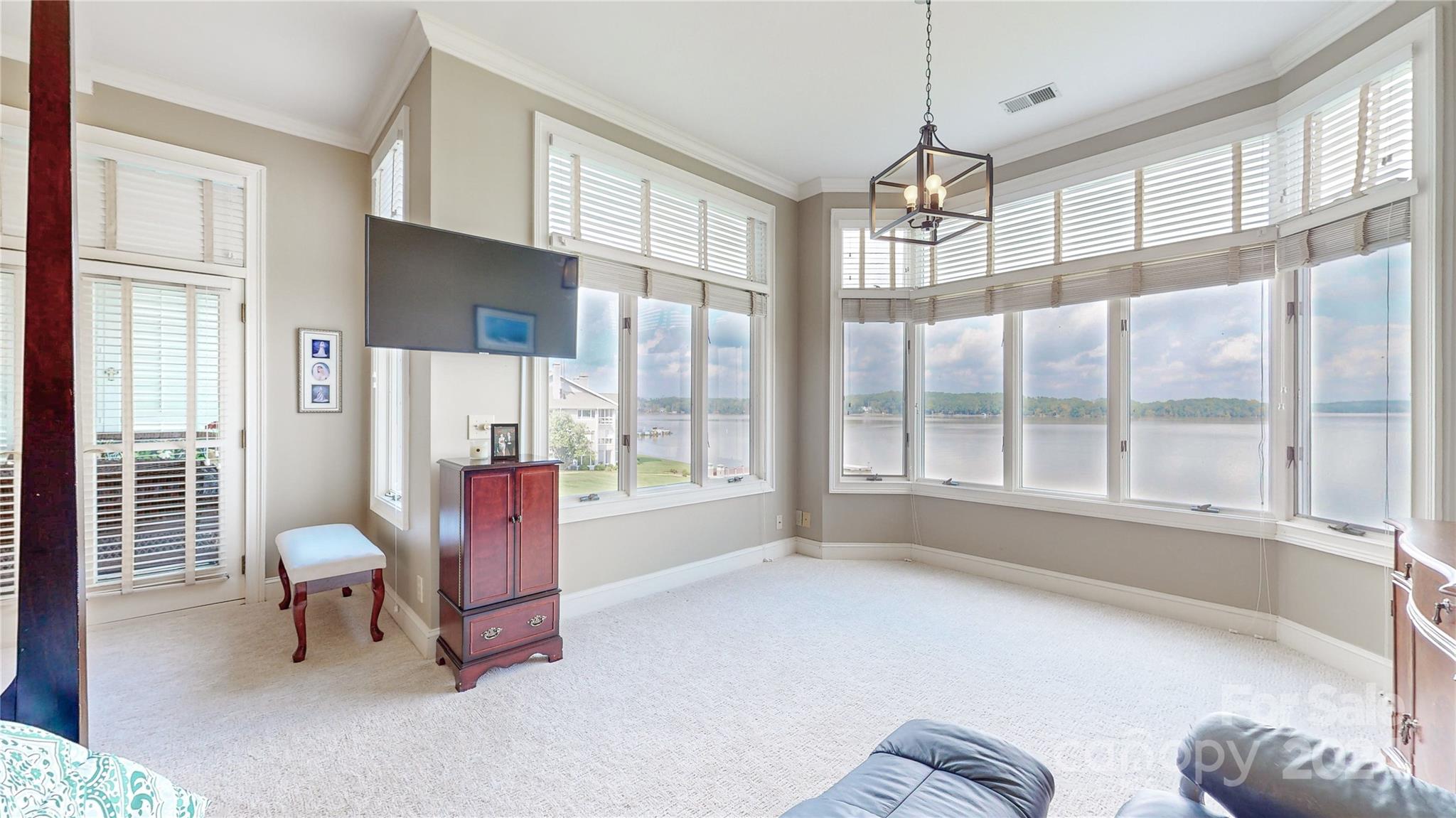 Lake Club - Residential