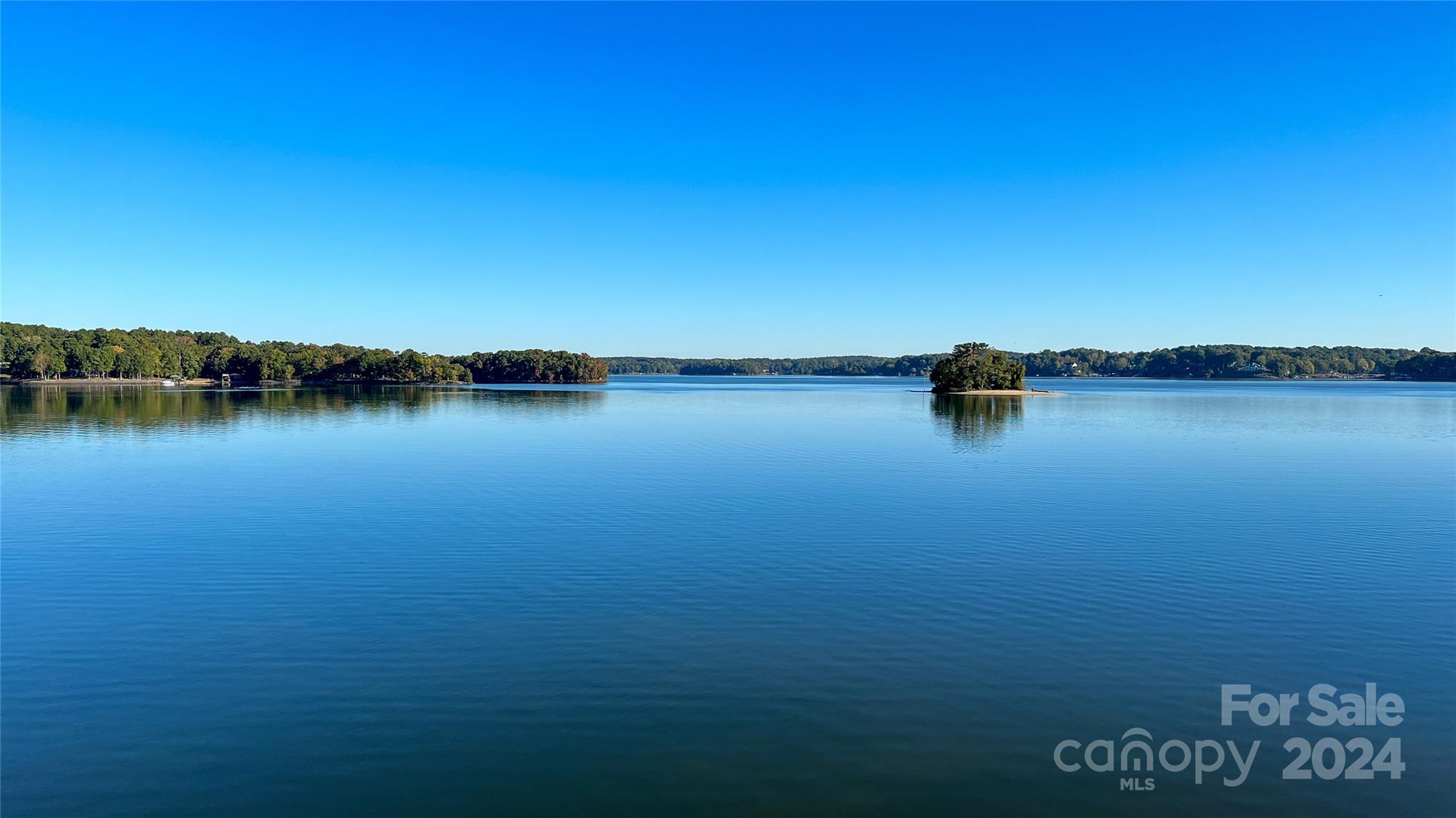 Lake Club - Residential