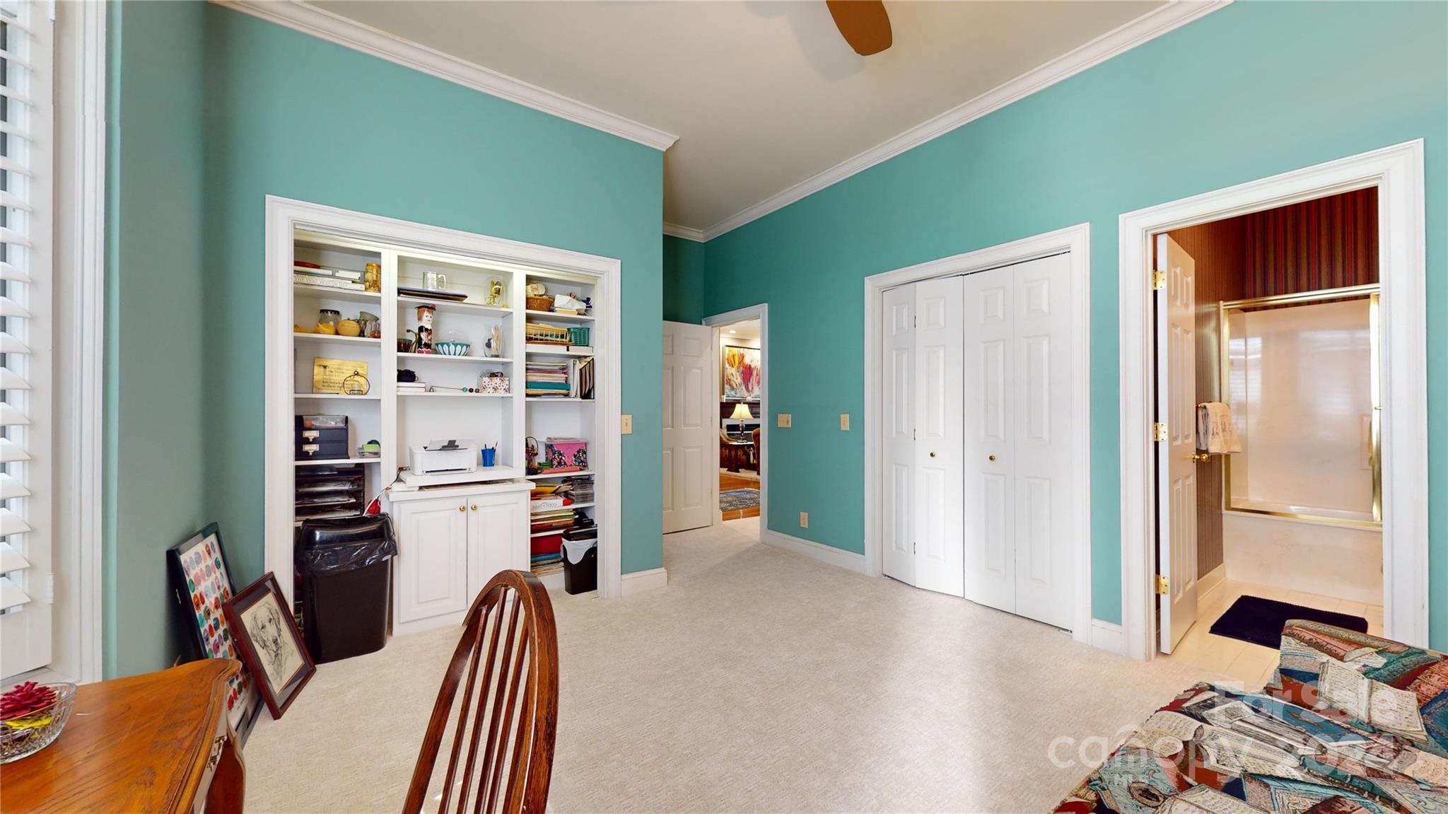 Lake Club - Residential