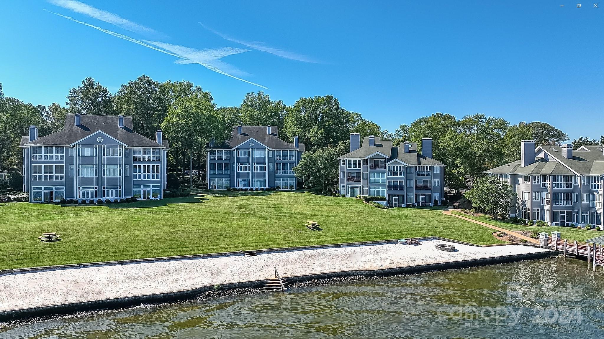 Lake Club - Residential