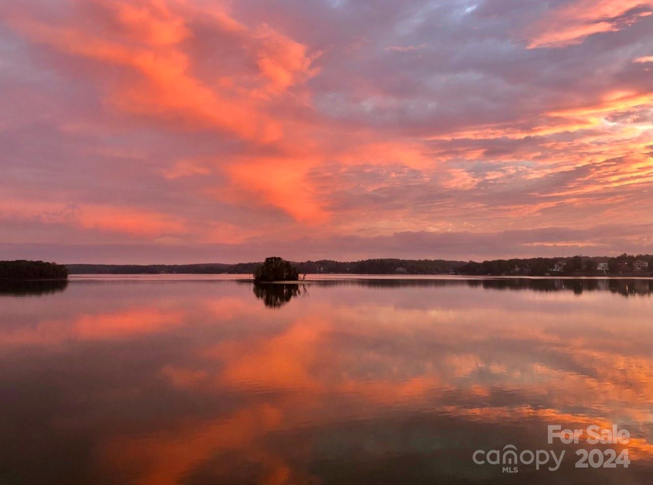 Lake Club - Residential