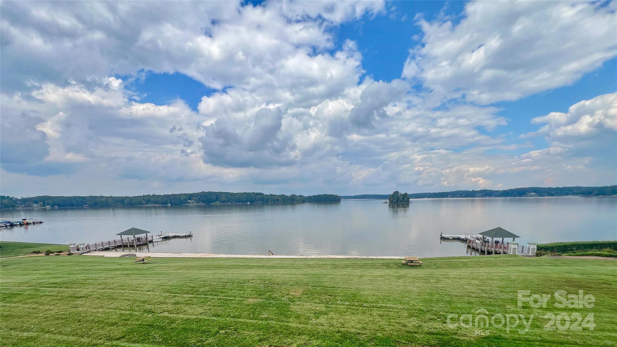 Lake Club - Residential