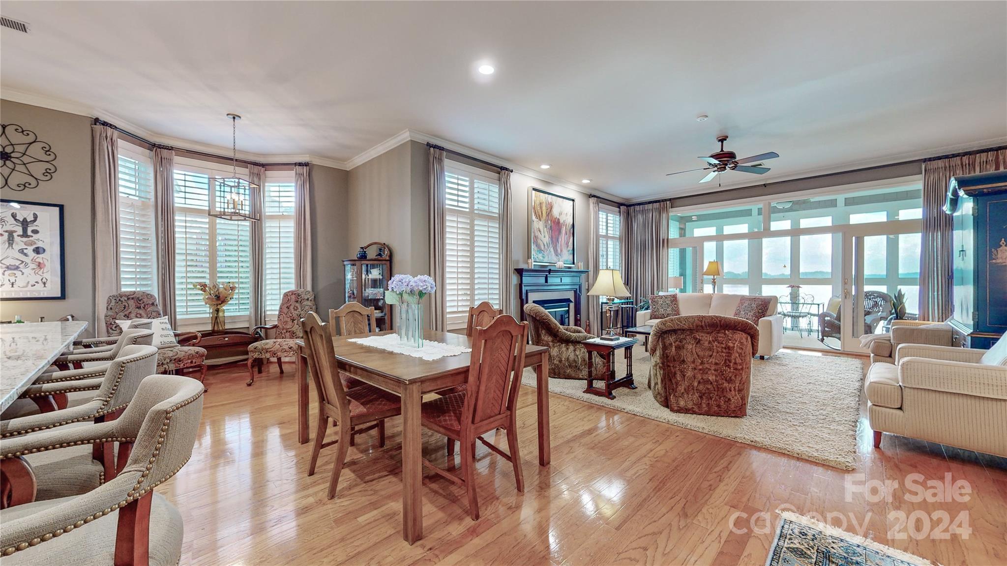 Lake Club - Residential