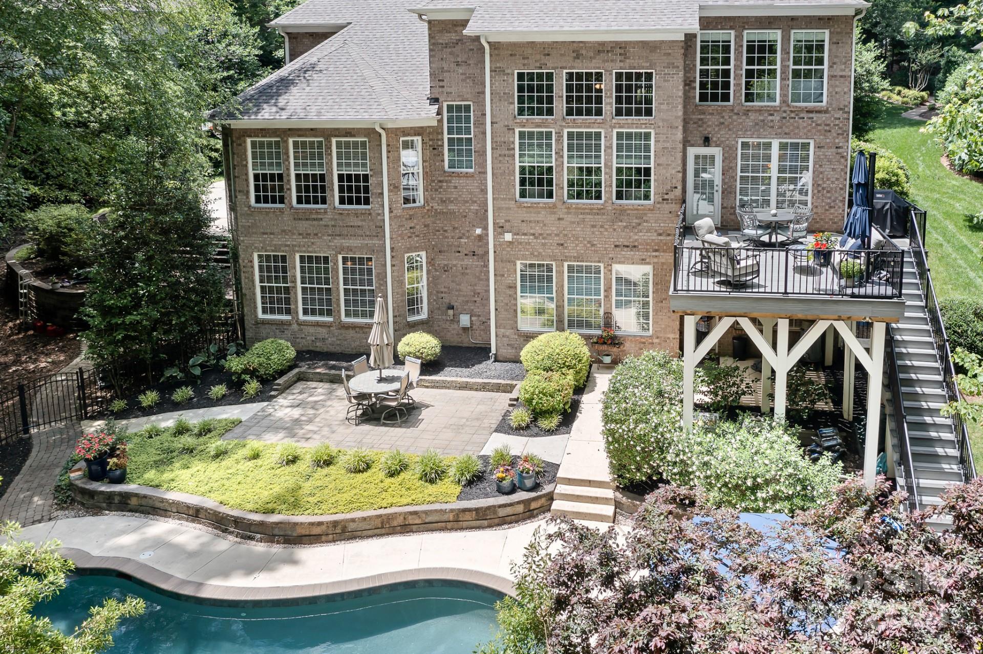 Sailview - Residential