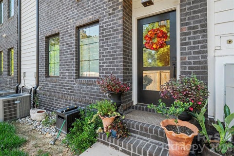 Photo of 1713 Mimosa Avenue, Charlotte, NC 28205 (MLS # 4429239)