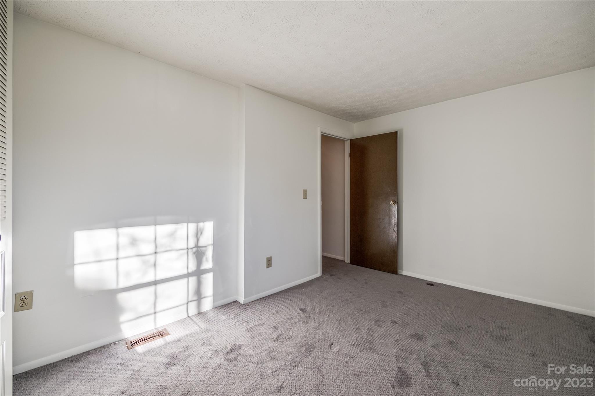 Colonial Village - Residential