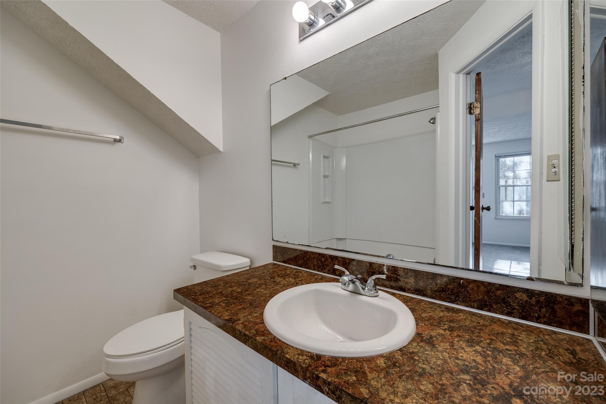 Colonial Village - Residential