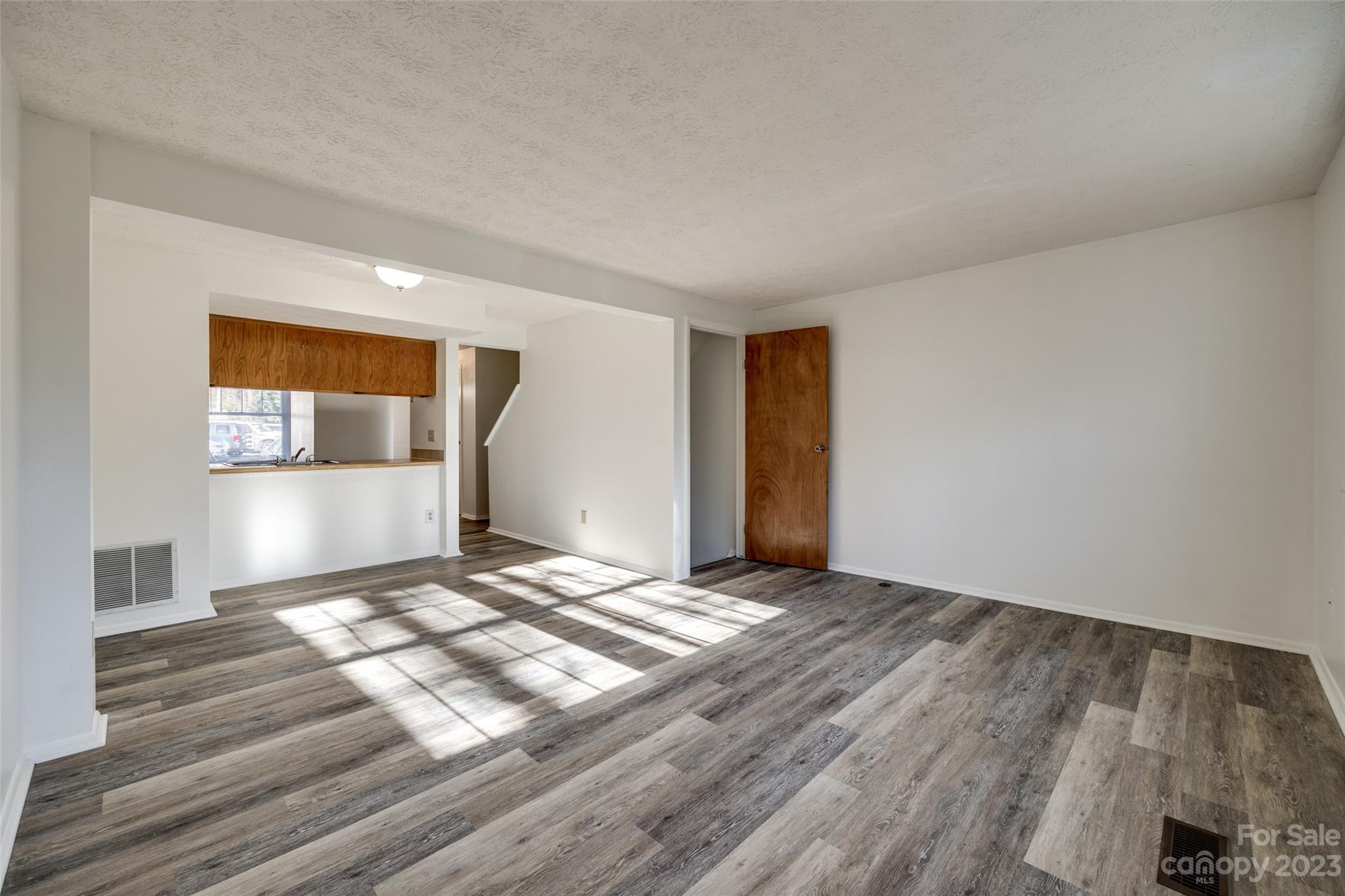 Colonial Village - Residential