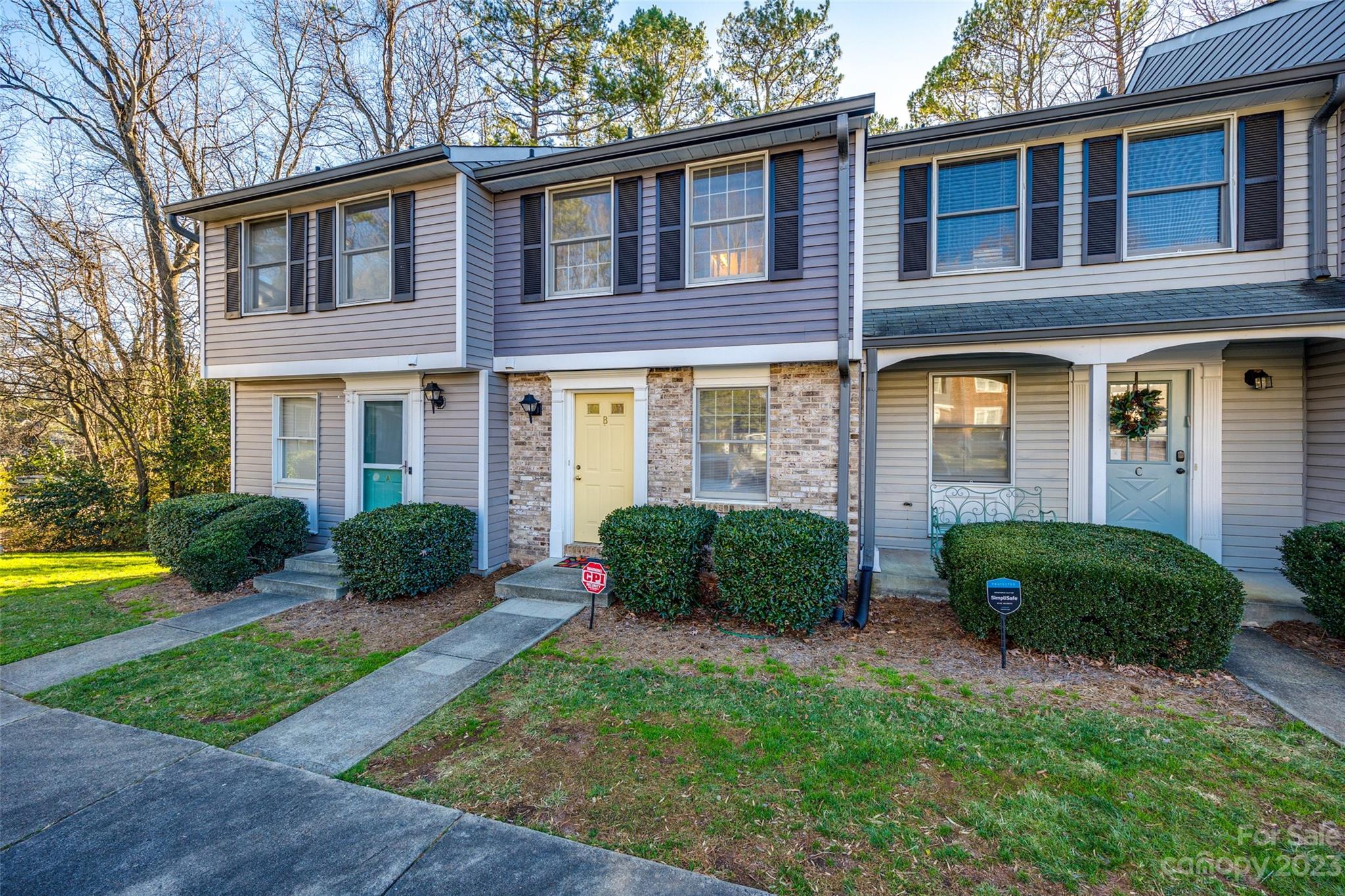 Colonial Village - Residential