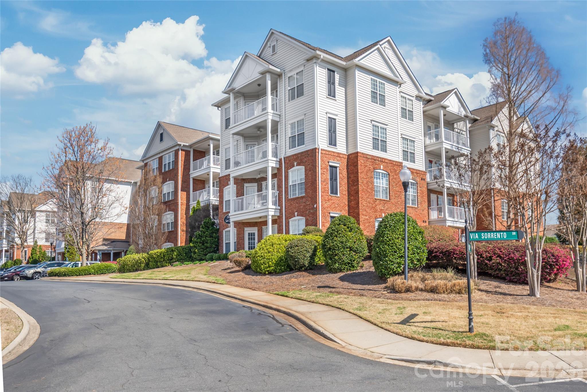 Belle Vista - Residential