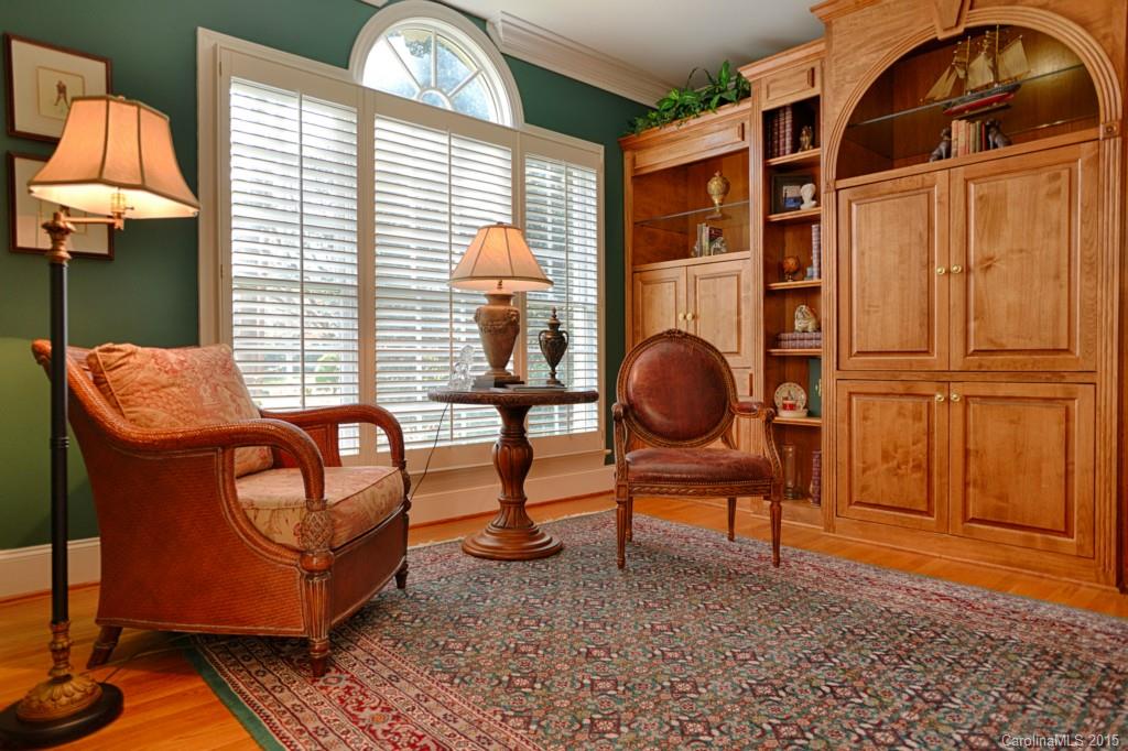 The Peninsula - Residential