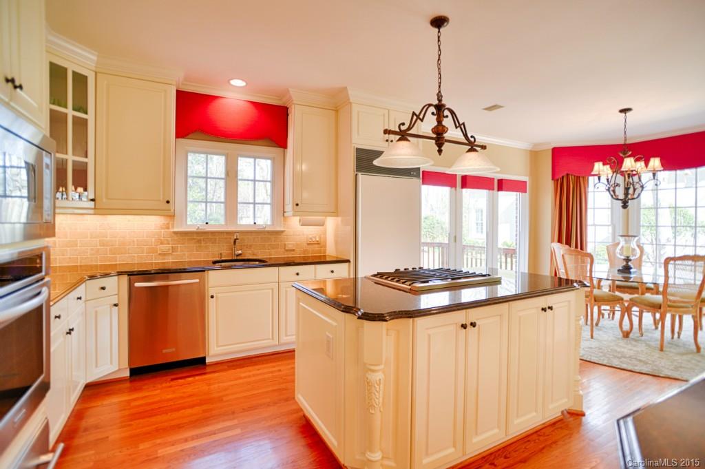 The Peninsula - Residential