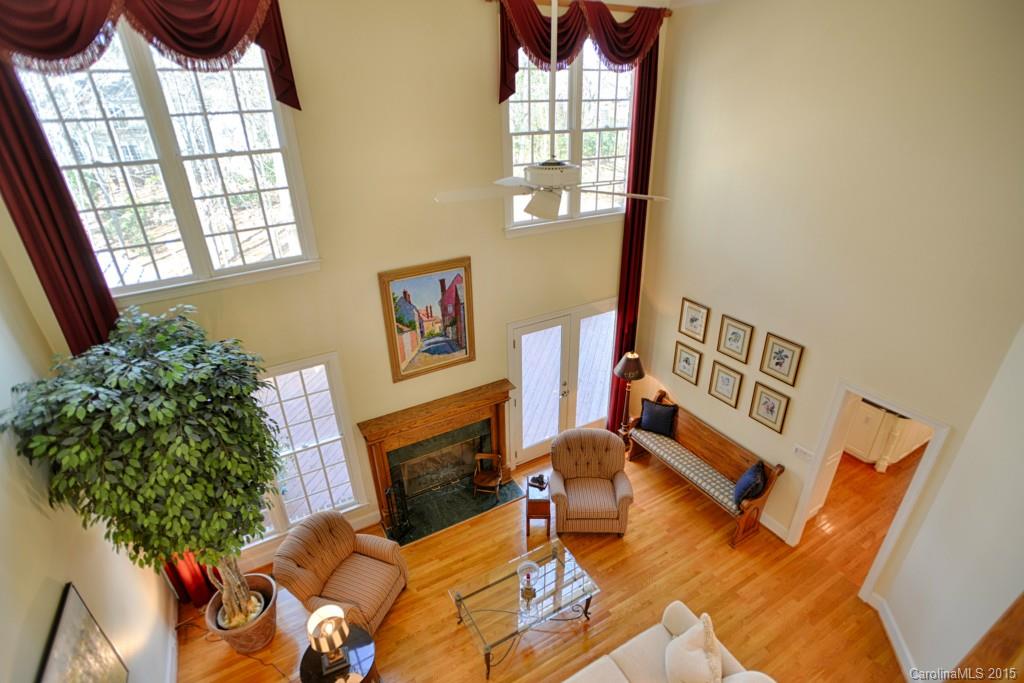 The Peninsula - Residential