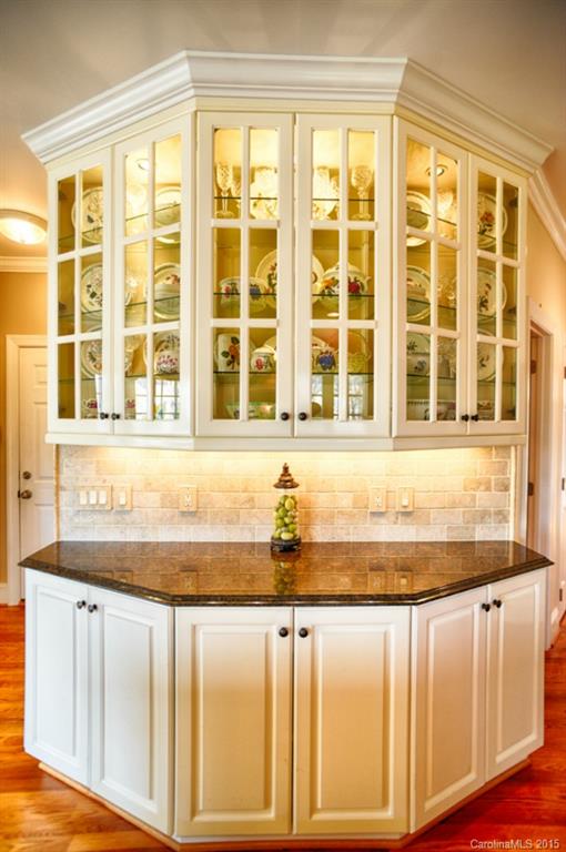 The Peninsula - Residential