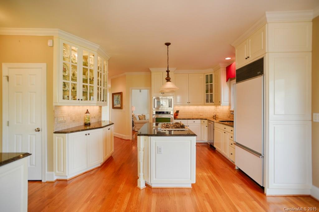 The Peninsula - Residential