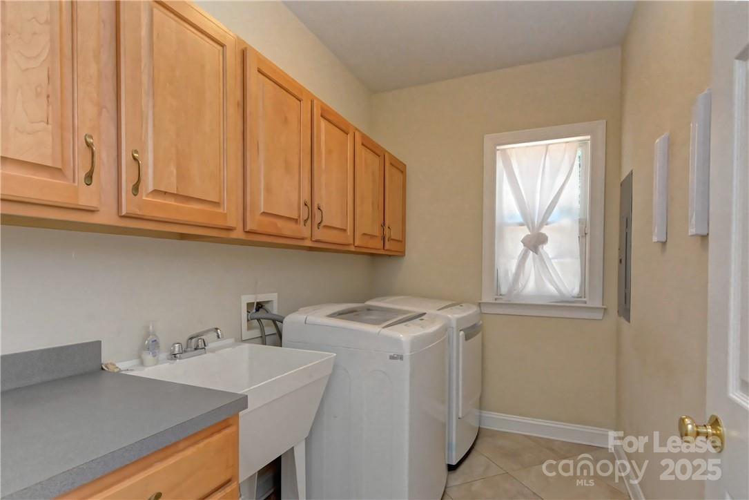 Amberleigh - Residential Lease