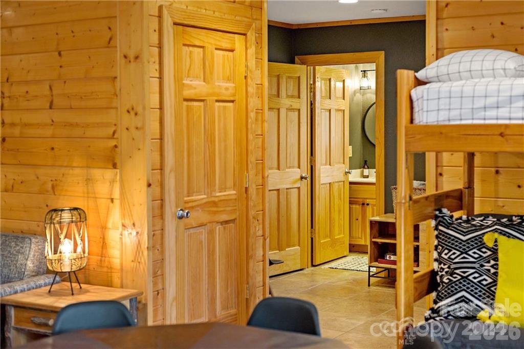 Gateway Mountain - Residential