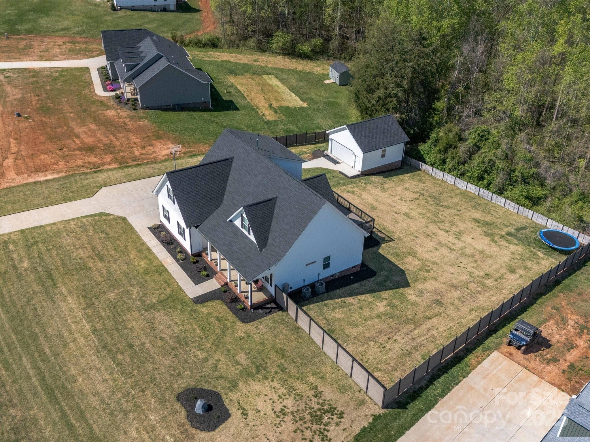 Sanders Landing - Residential