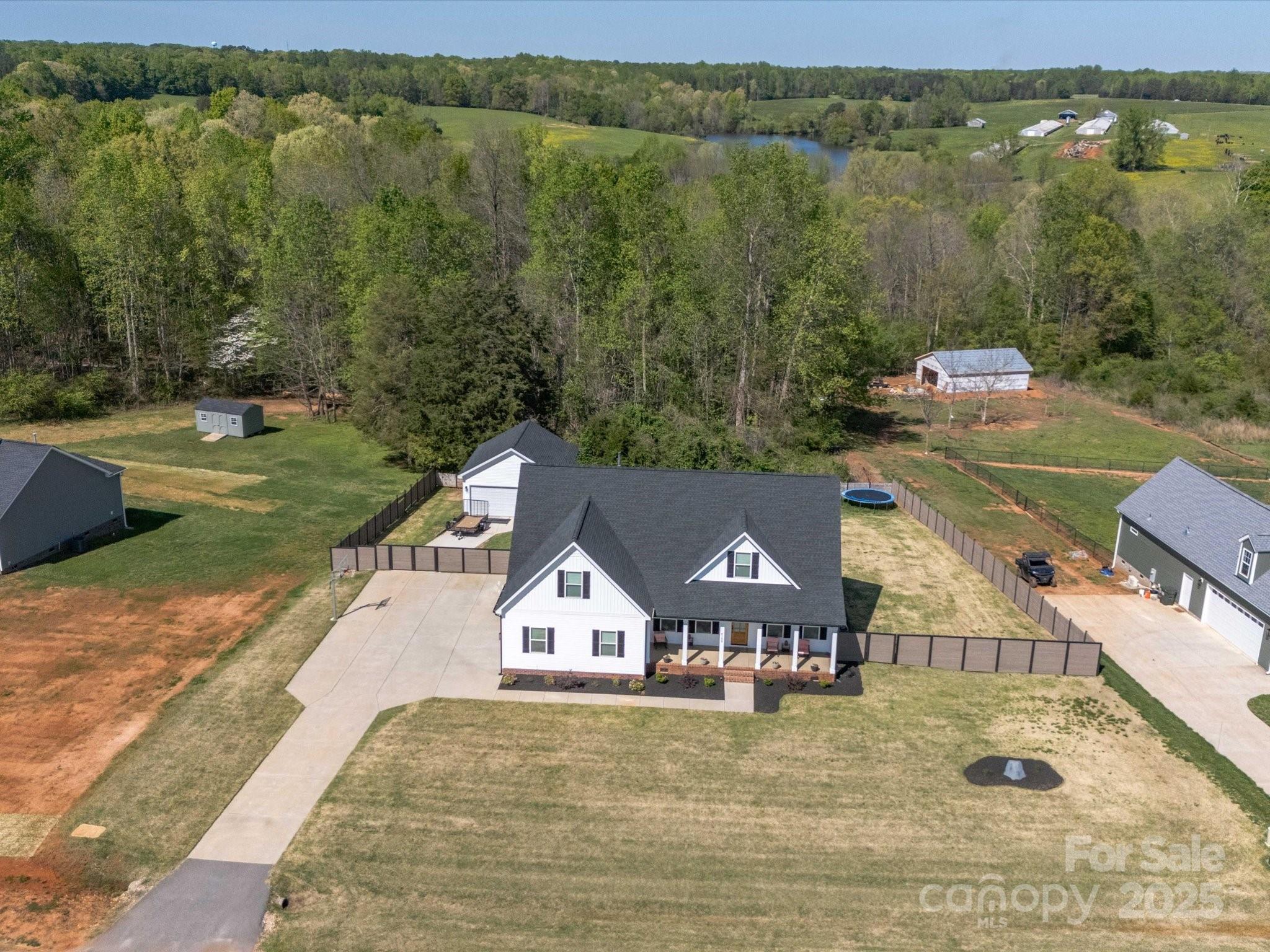 Sanders Landing - Residential