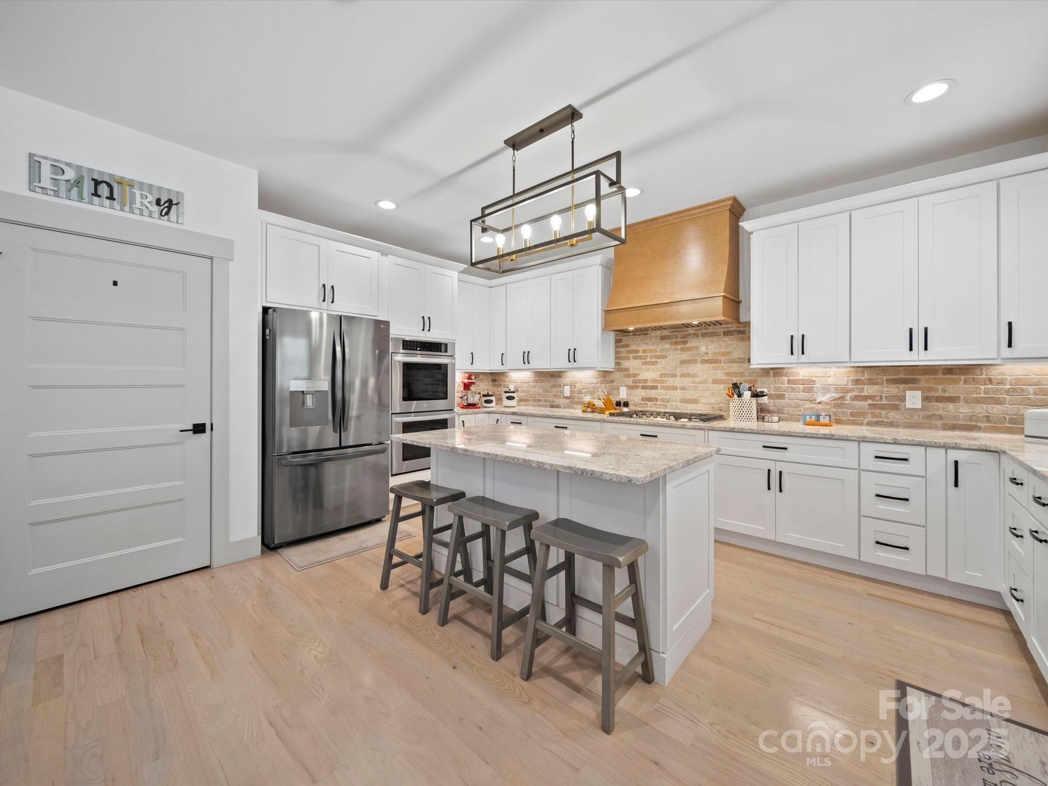 Sanders Landing - Residential