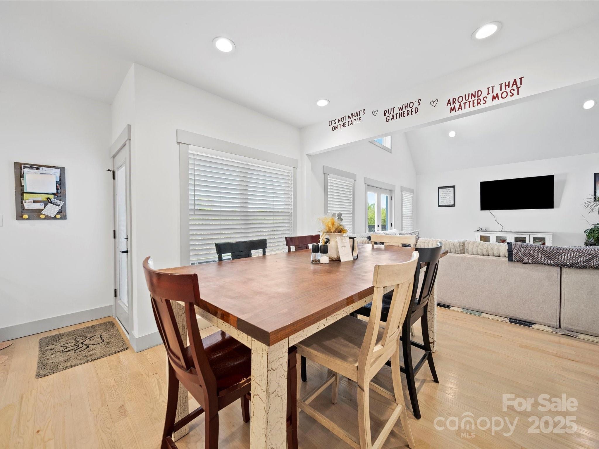 Sanders Landing - Residential