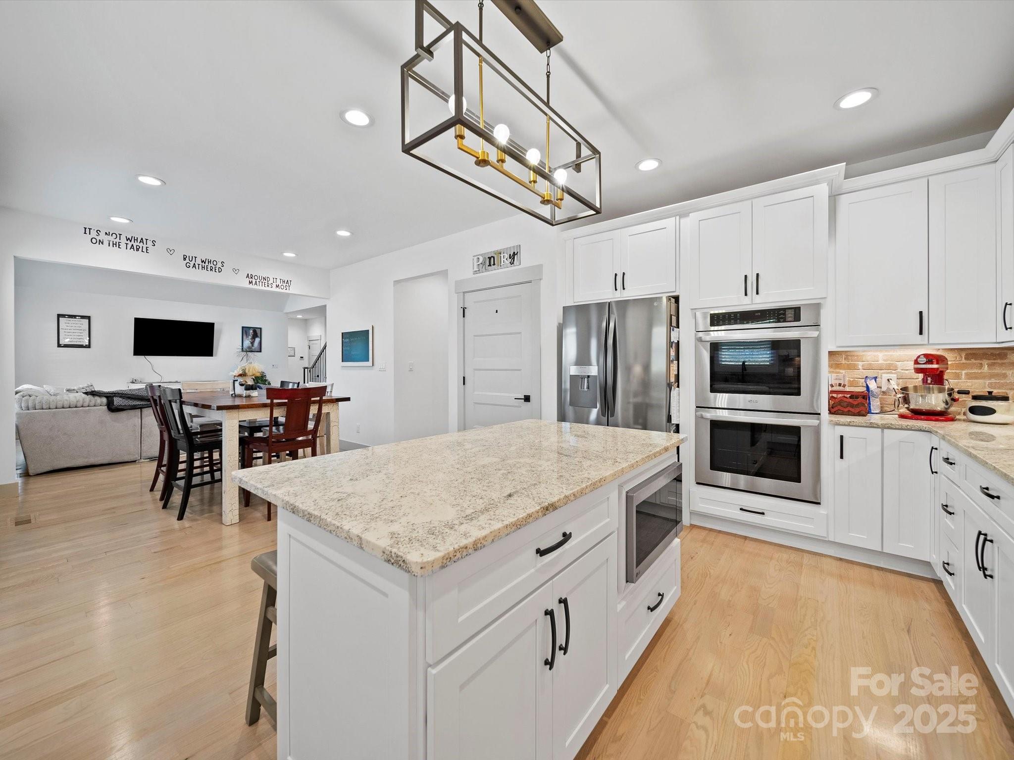 Sanders Landing - Residential