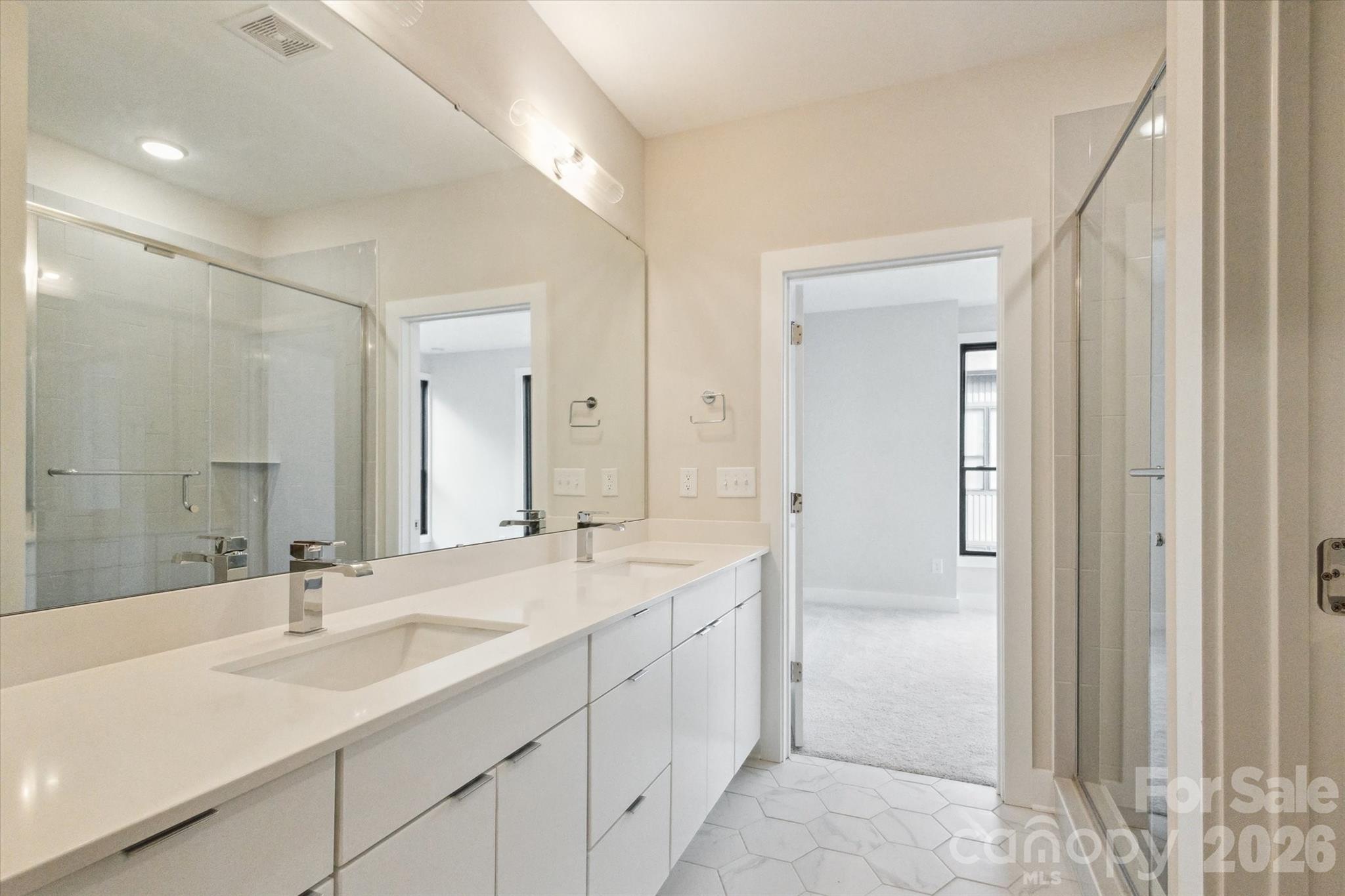 Bronson Square - Residential