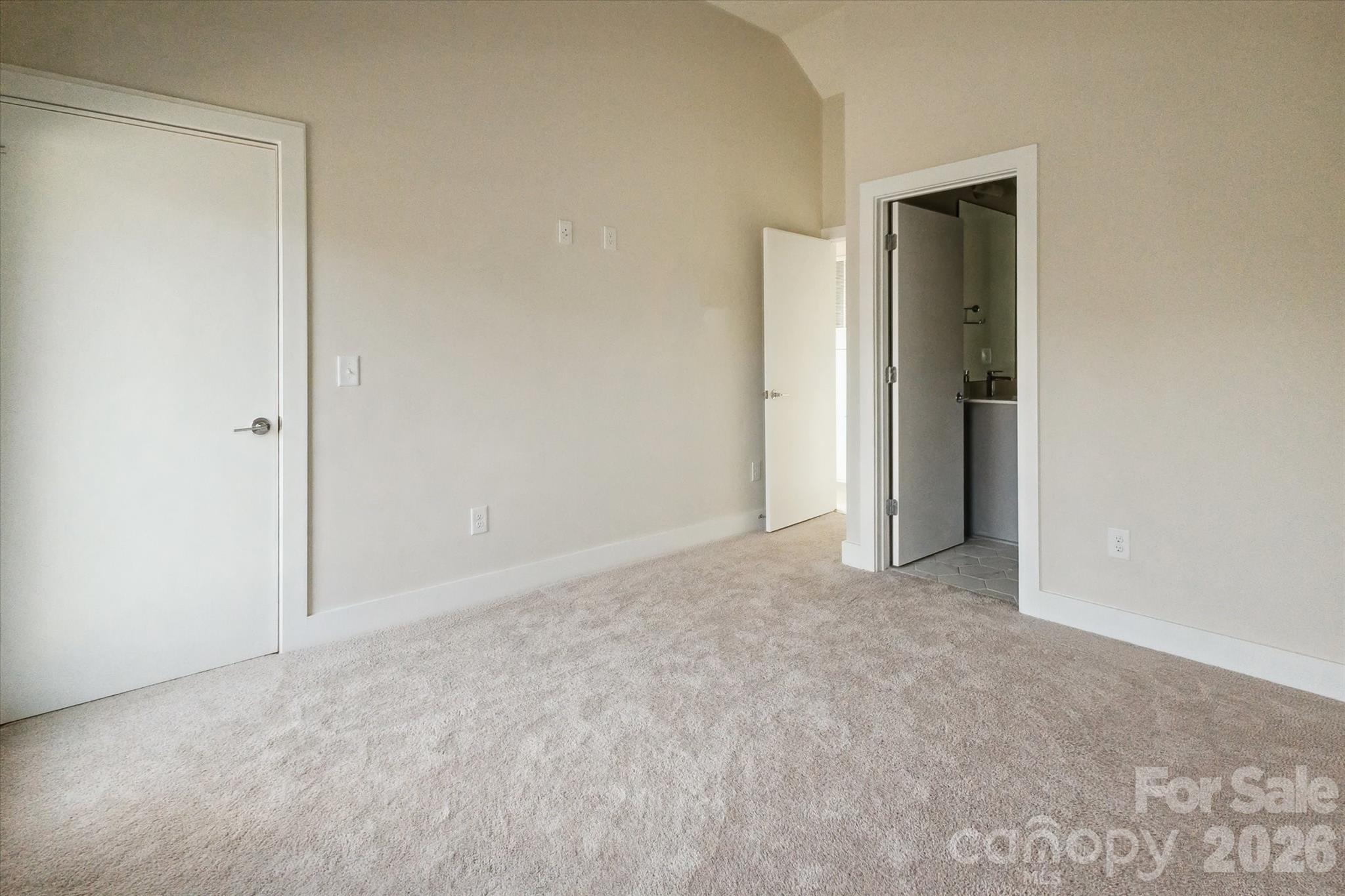 Bronson Square - Residential