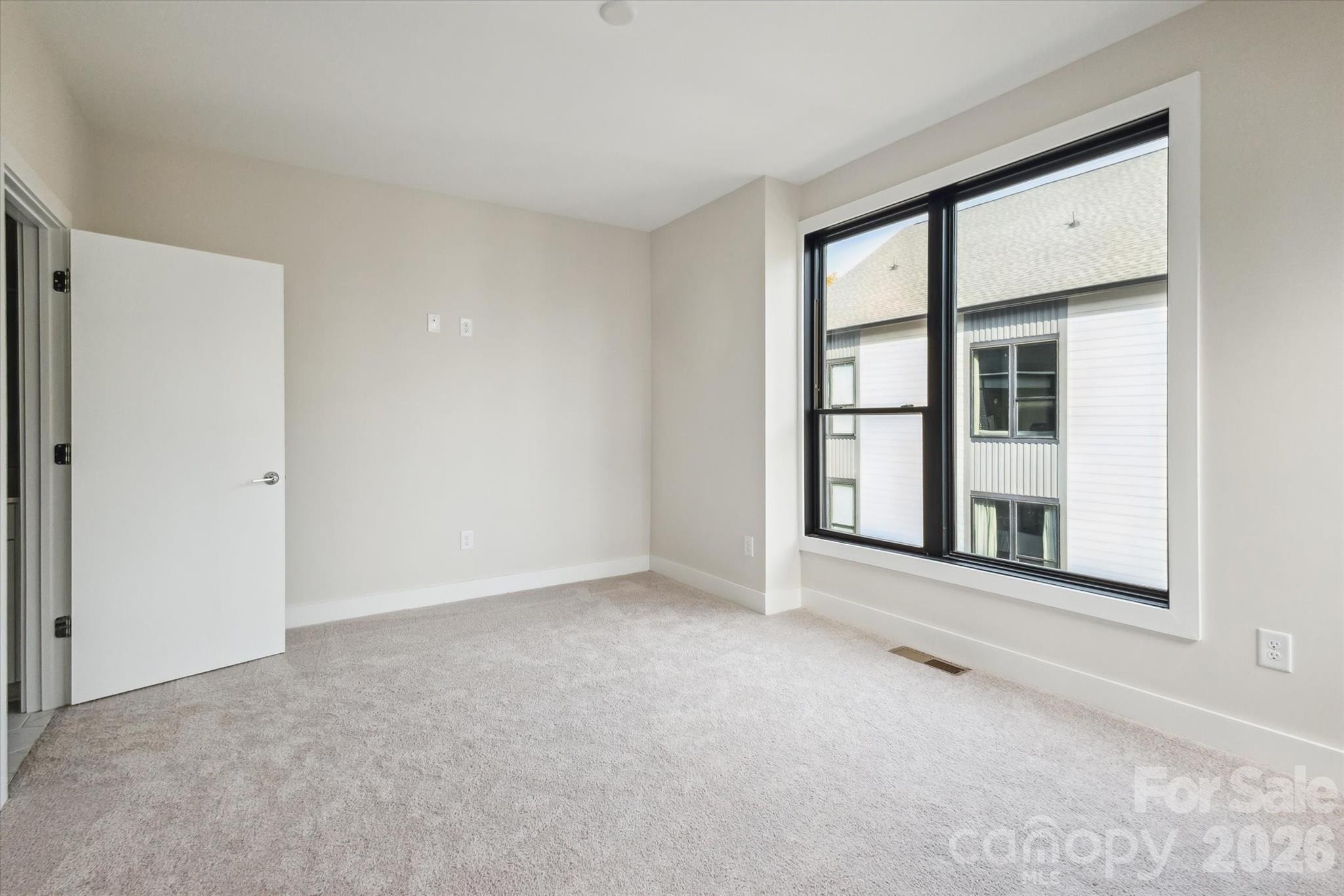 Bronson Square - Residential