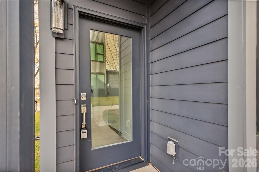 Welcome to the epitome of modern living in LOSO's hottest address! This brand-new townhouse boasts three bedrooms, three-and-a-half baths, a two-car garage, and an rooftop for unparalleled entertaining. With upgraded, contemporary finishes throughout, this residence offers the perfect blend of style and comfort. Nestled in the Lower South End, you're just steps away from Charlotte's trendiest restaurants, bars, and hotspots. Experience urban living at its finest in this never-lived-in gem!