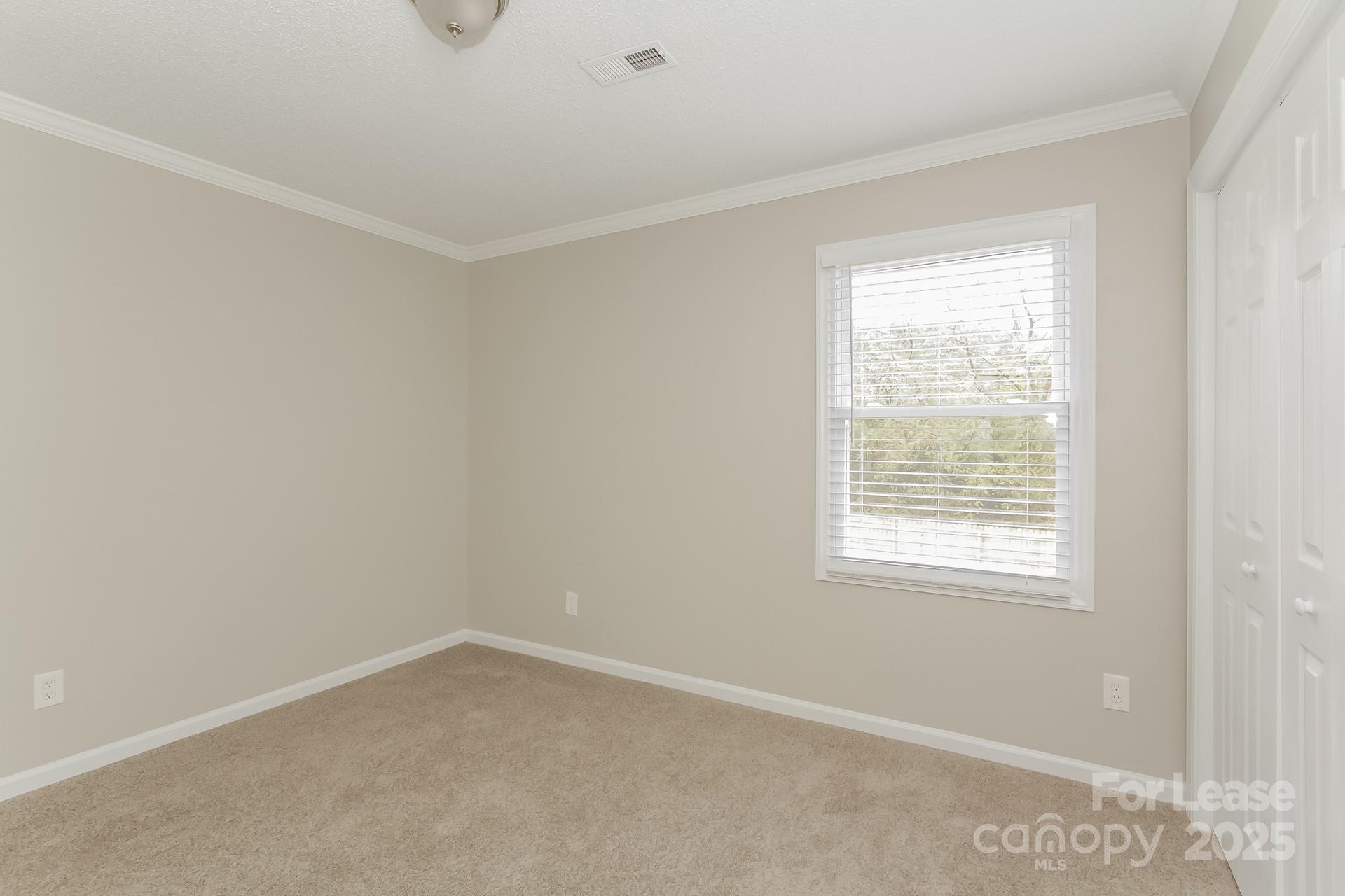 Hunters Pointe - Residential Lease