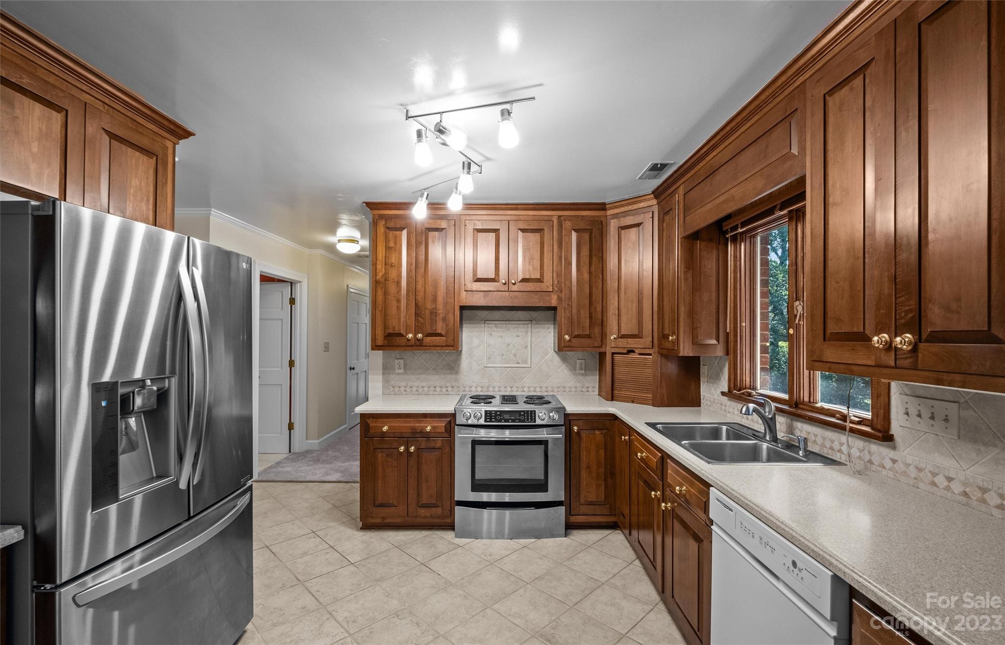 Barclay Downs - Residential