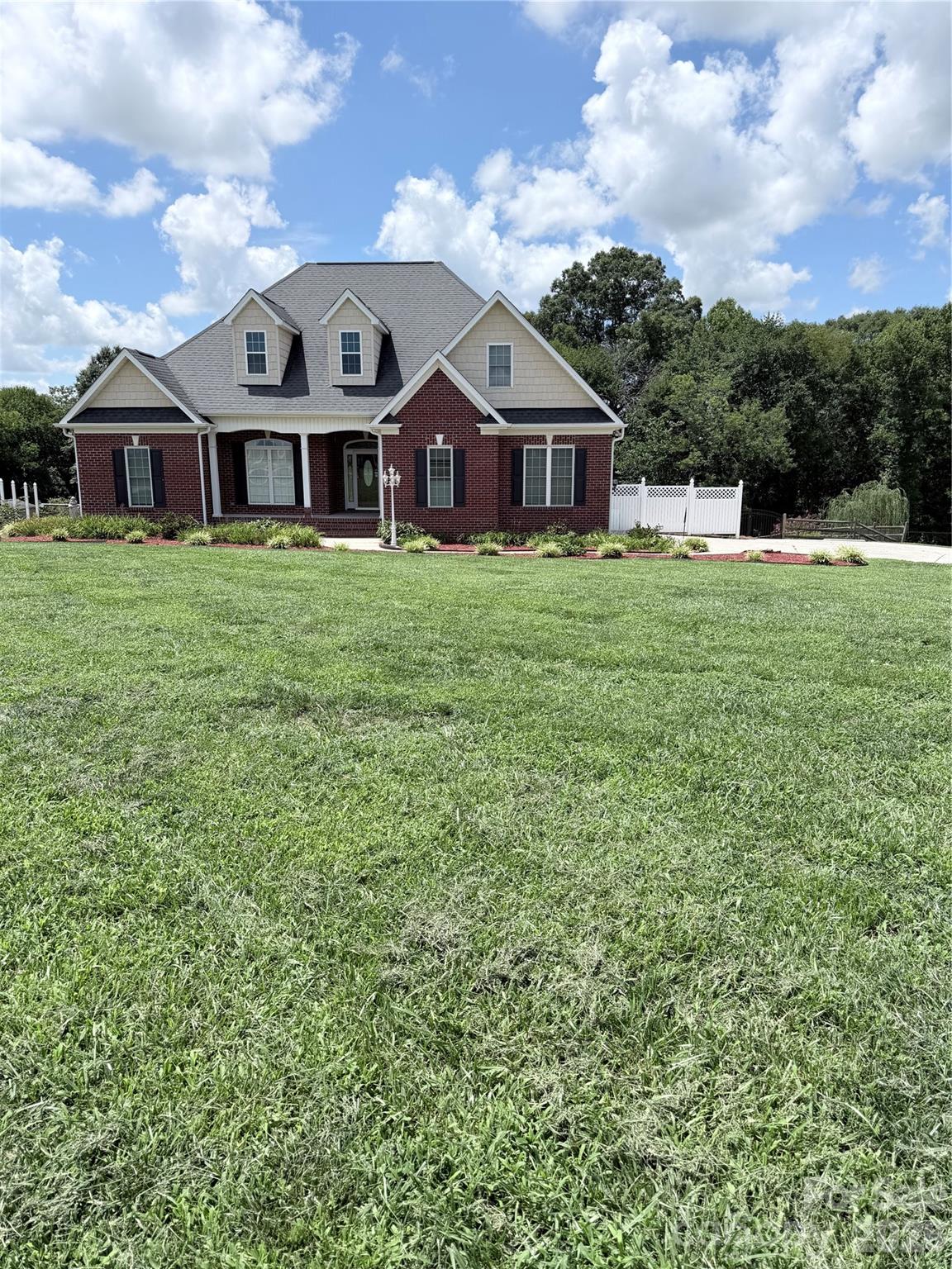 4209 Cheshire Glen Drive