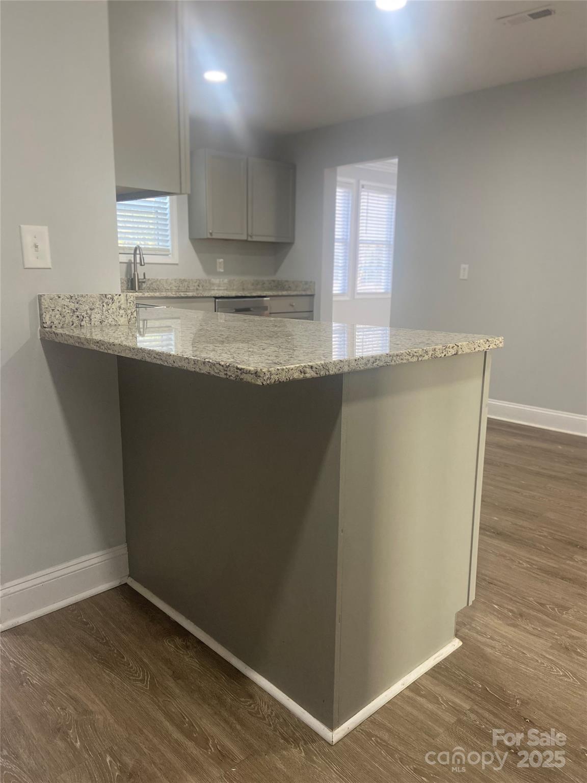 408 W Mcgregor Street