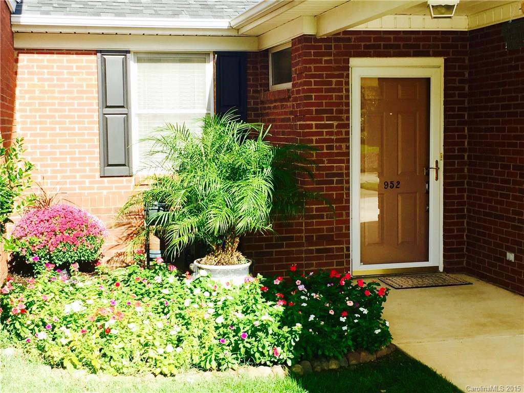 Twin Oaks - Residential