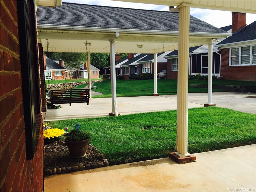 Twin Oaks - Residential