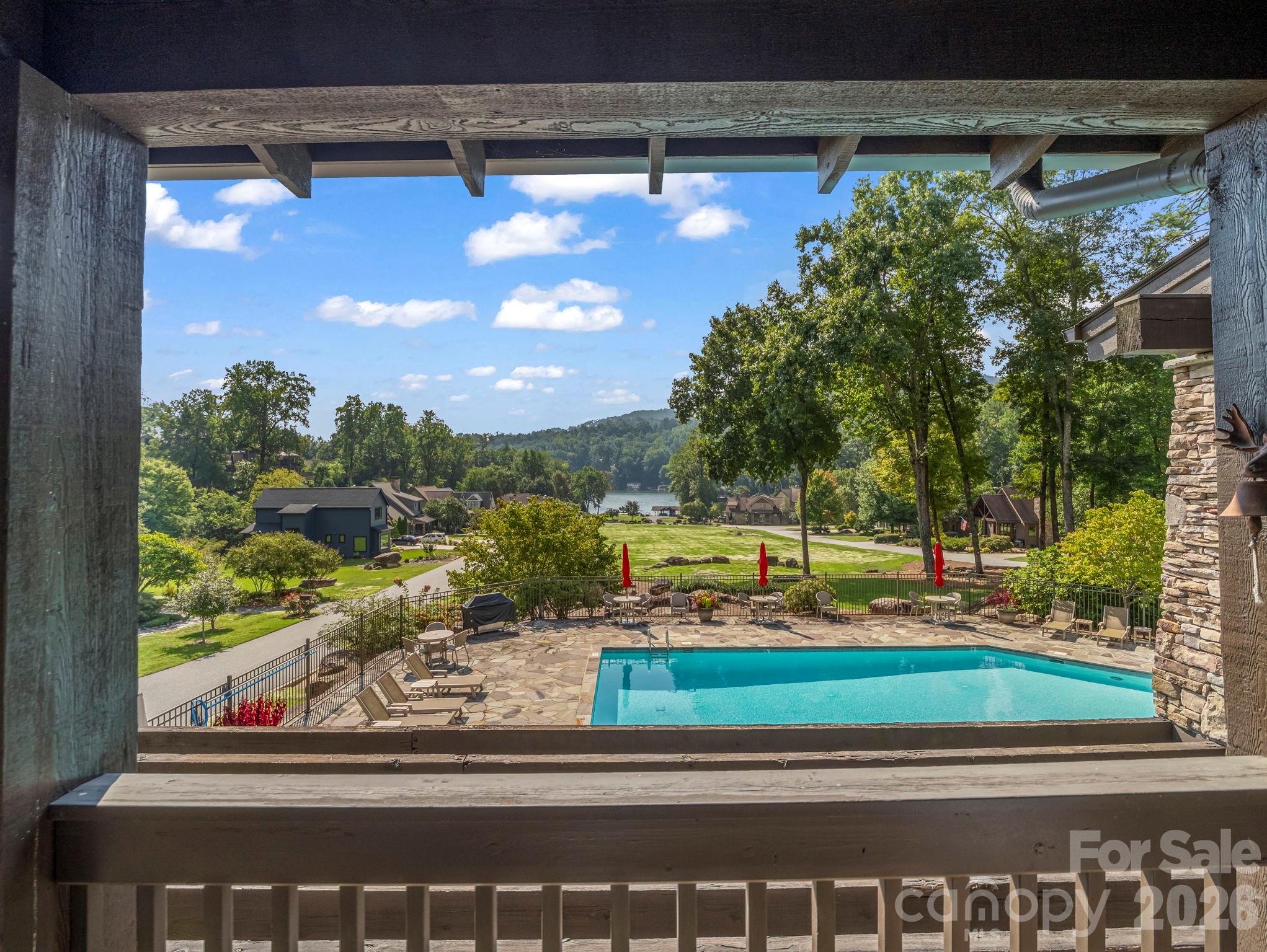 121 Firefly Cove 204