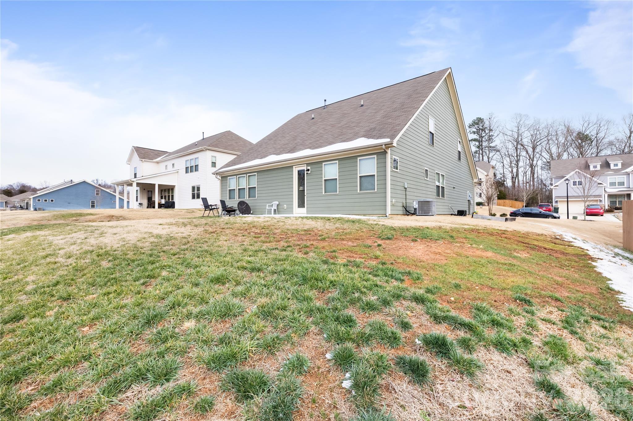 348 Pleasant View Lane SE