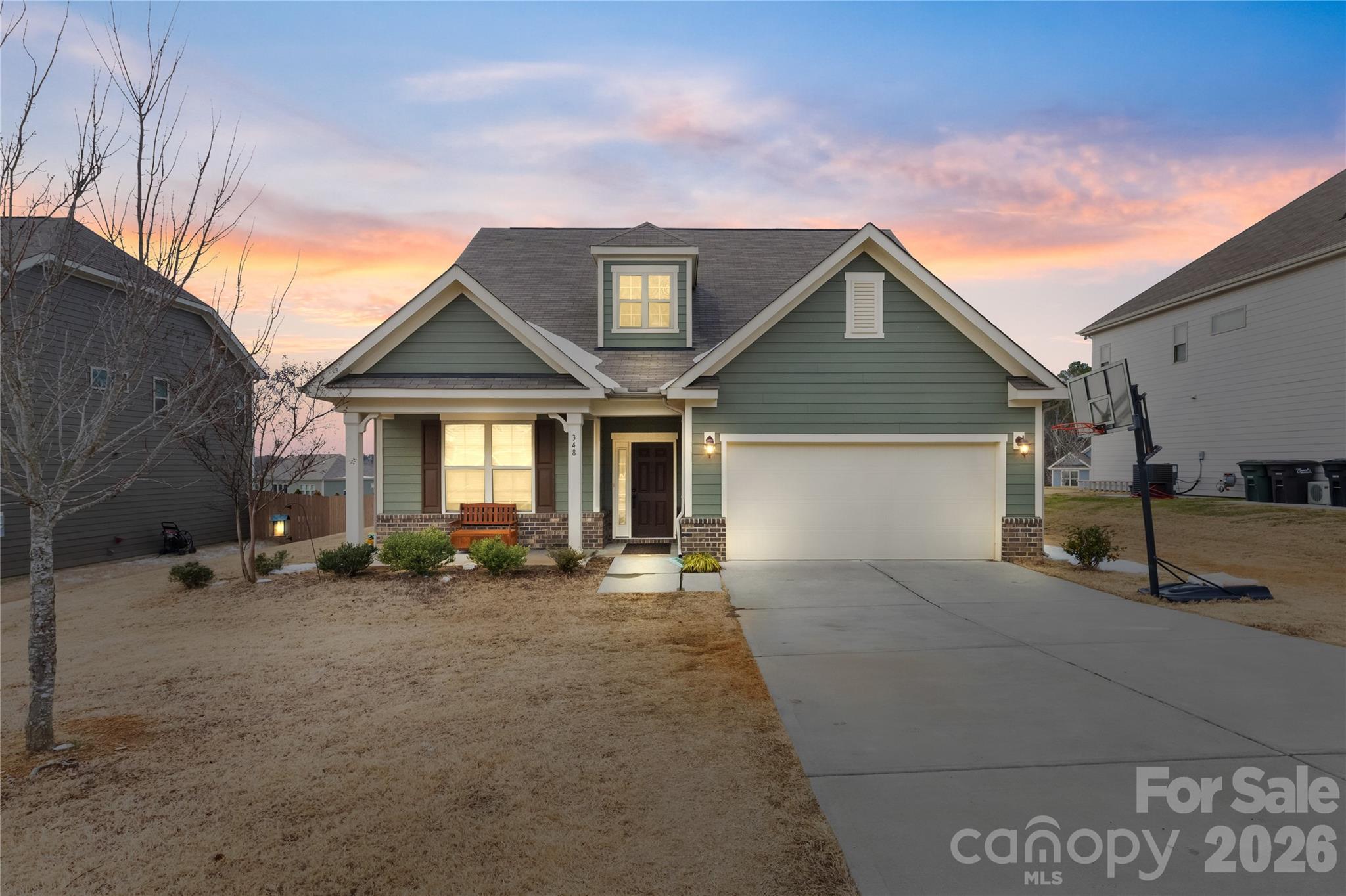 348 Pleasant View Lane SE