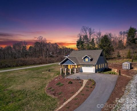 35 Cider Hill Lane Hendersonville NC 28792