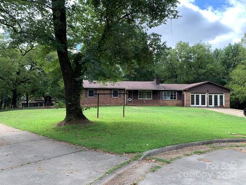 A home in North Wilkesboro