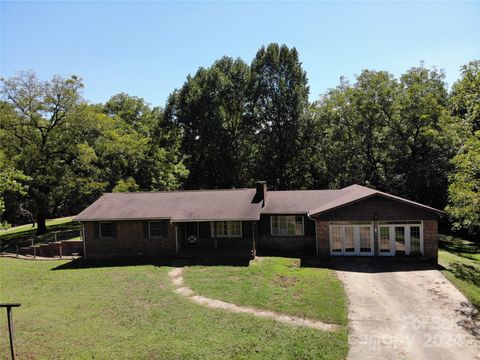 A home in North Wilkesboro