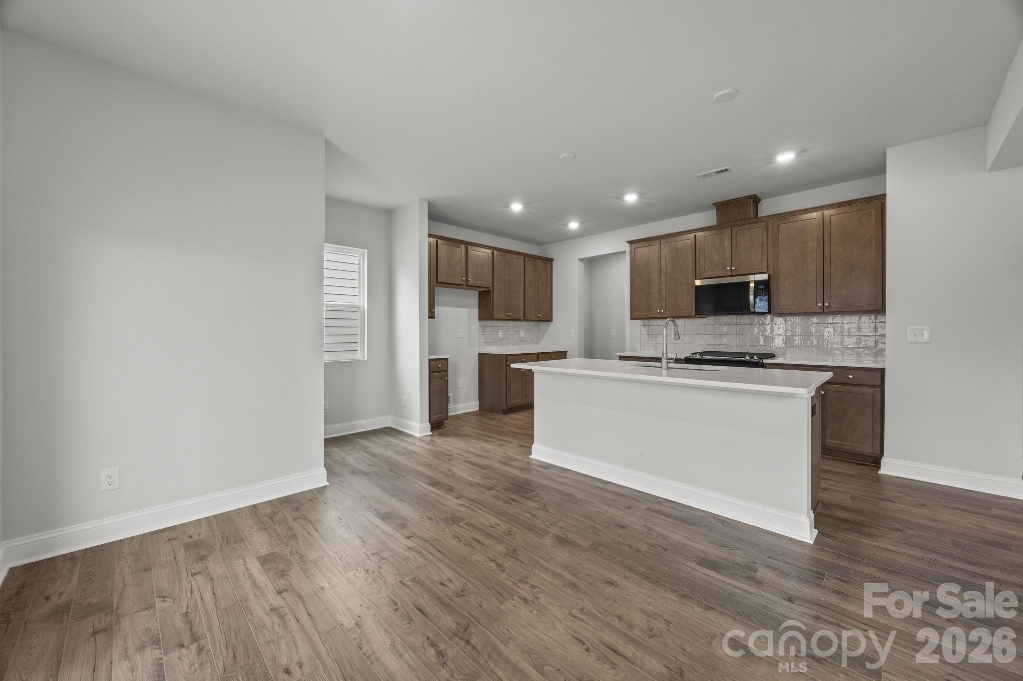 1020 Broken Spur Road