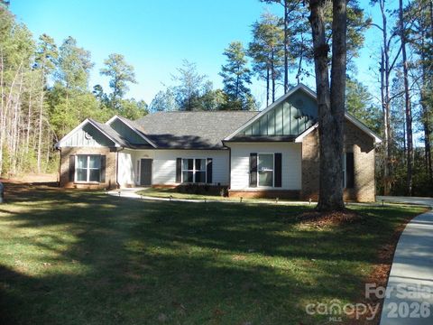 128 Summer Lake Drive New London NC 28127