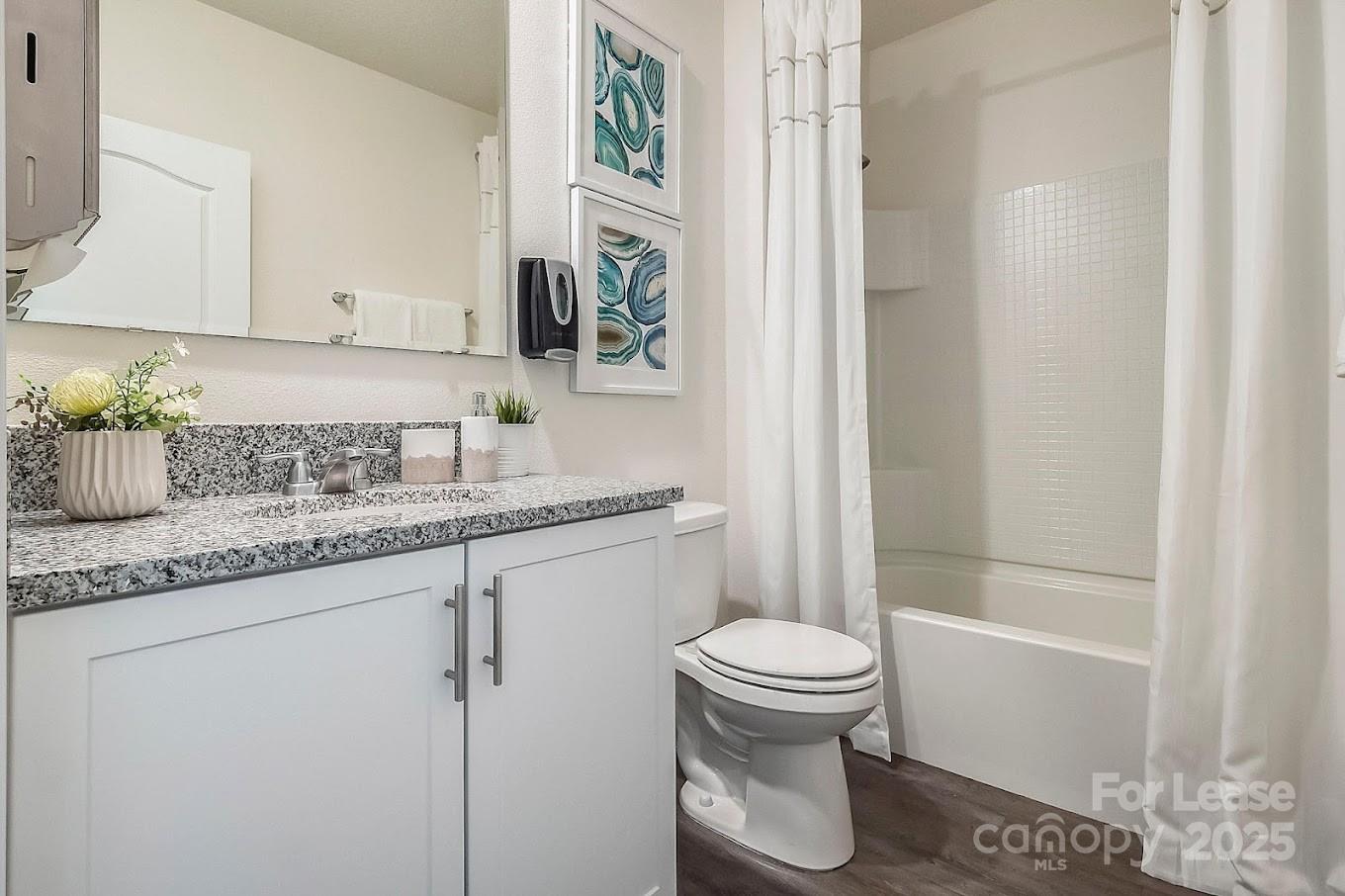 Fairview, North Carolina 28730, United States, 3 Bedrooms Bedrooms, ,2 BathroomsBathrooms,Residential,Active,2193