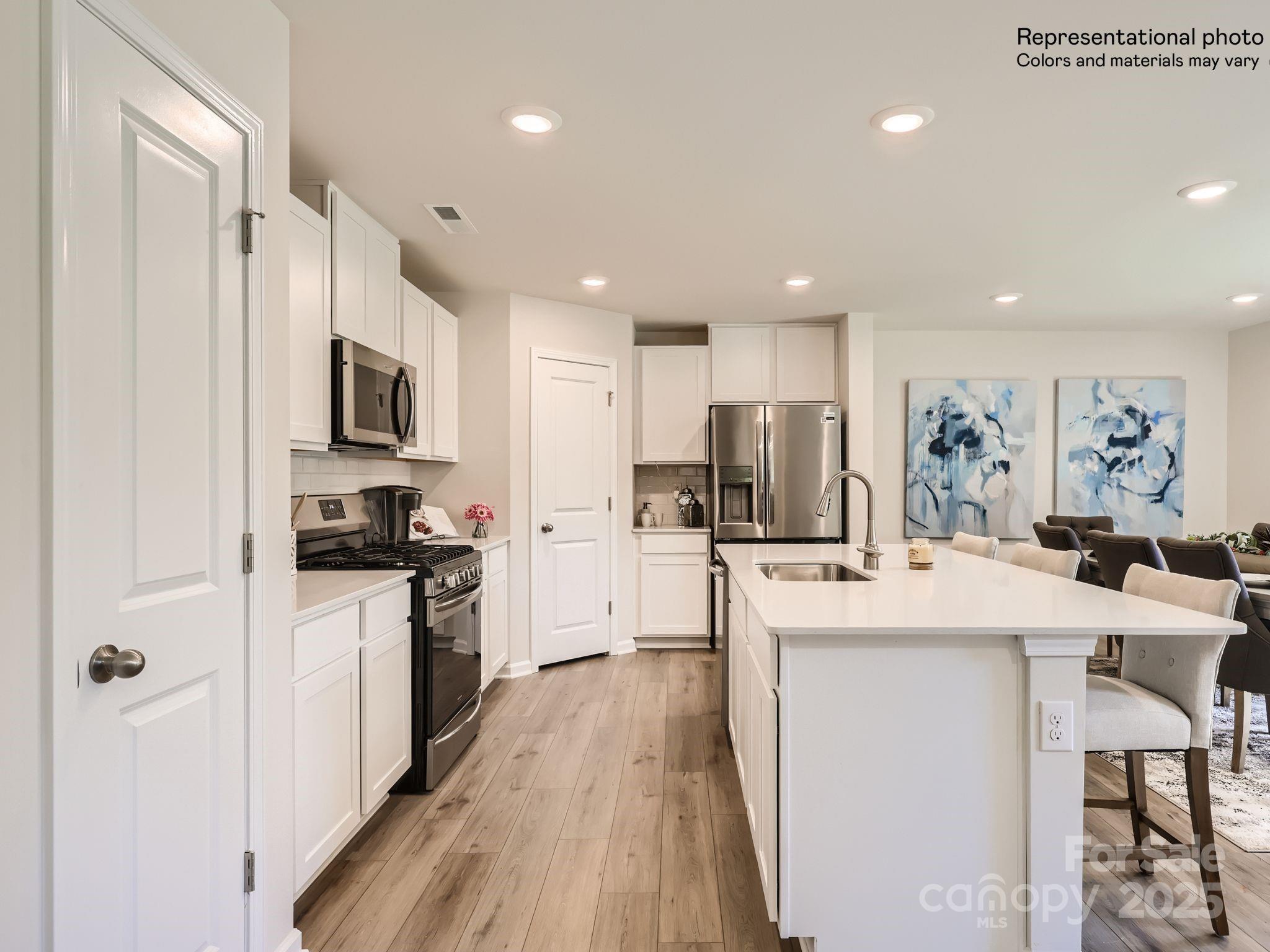 2118 Columbidae Lane