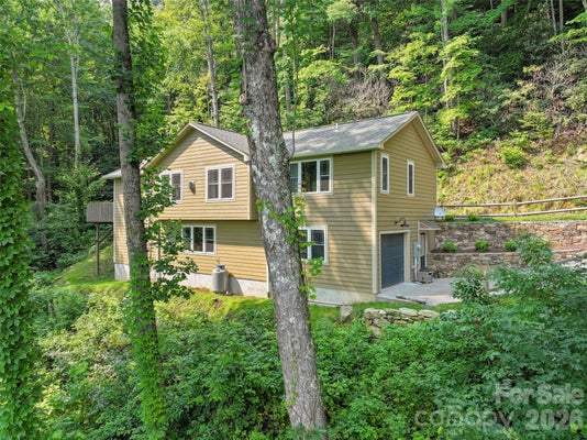 297 TRIPLE CREEK DR, CLYDE, NC 28721 - Image dc1f360f991305fb25e83c0f45fcb2c0/1212913086