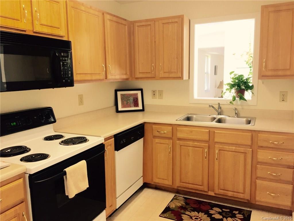 Carlyle Condominiums - Residential