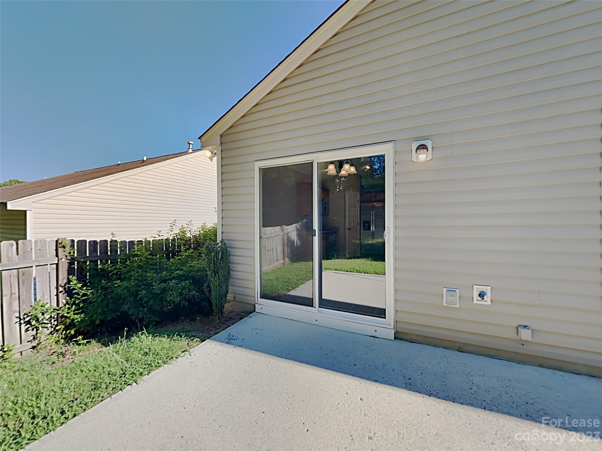 Unknown - Residential Lease