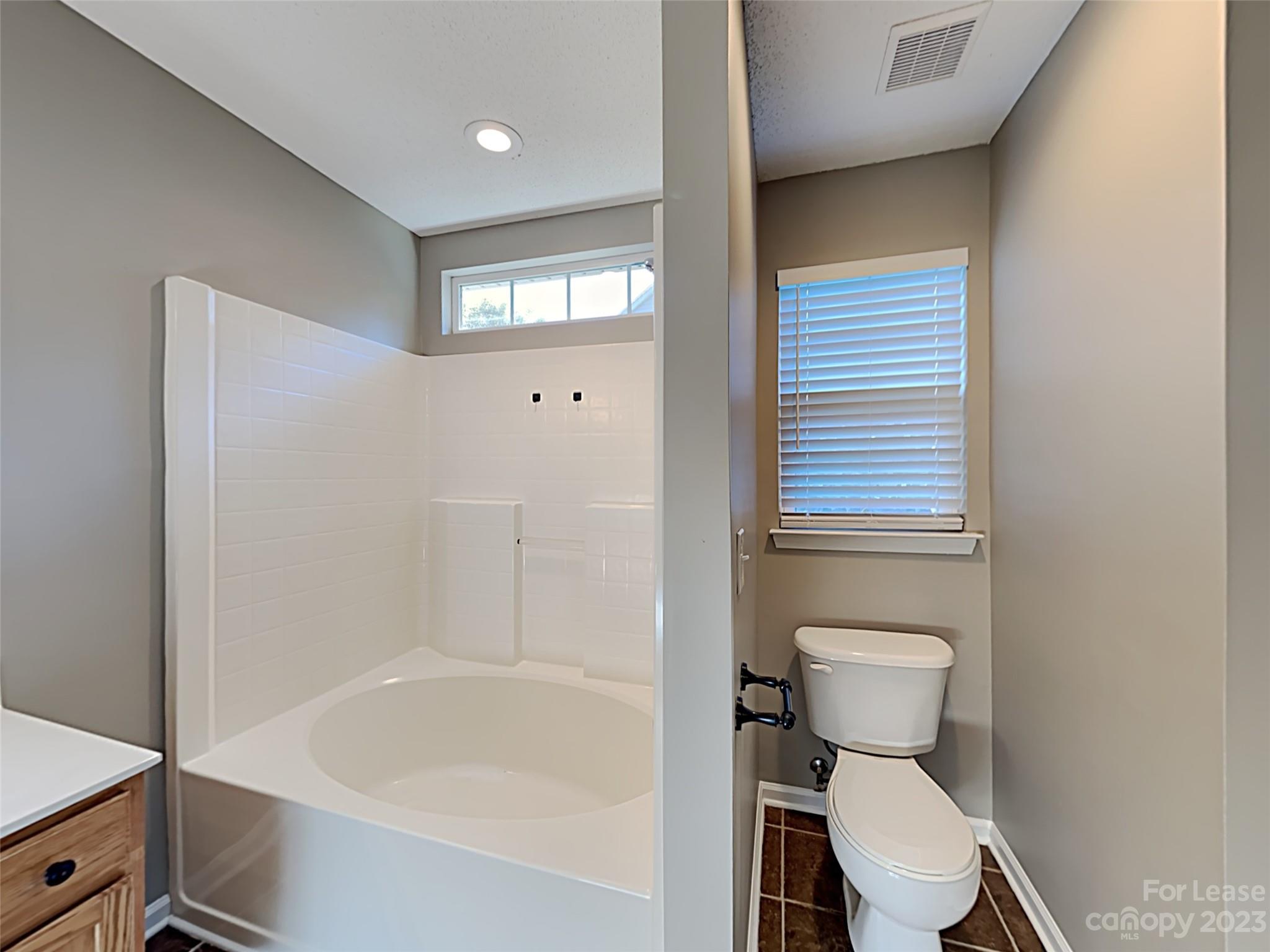 Unknown - Residential Lease